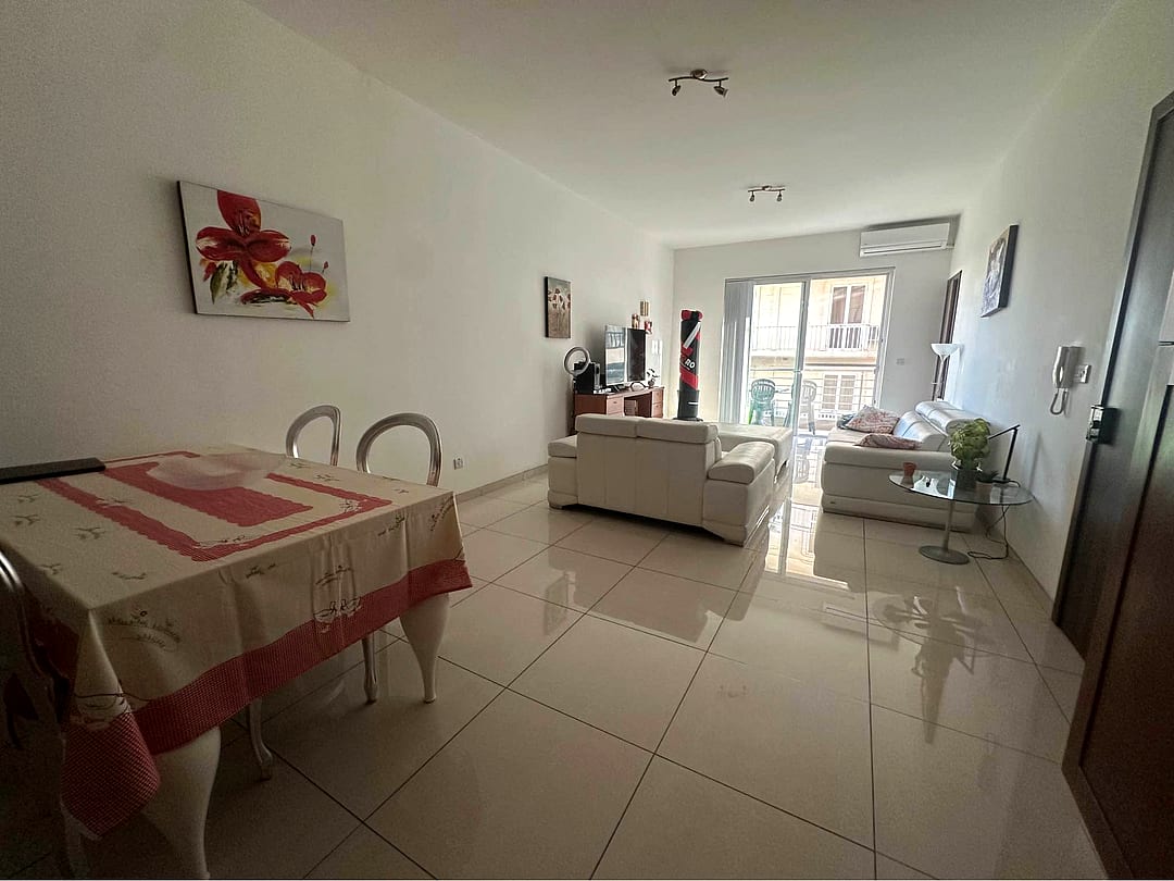 Room in San Giljan — 1
