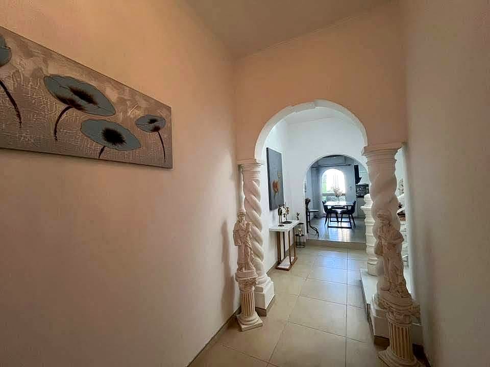 Townhouse in Birkirkara - 3 beds, 2 baths — 2