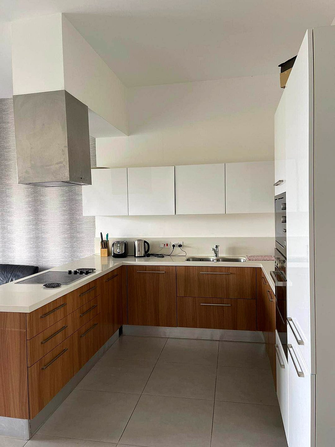 Apartment in St Julian's - 2 beds, 2 baths — 3