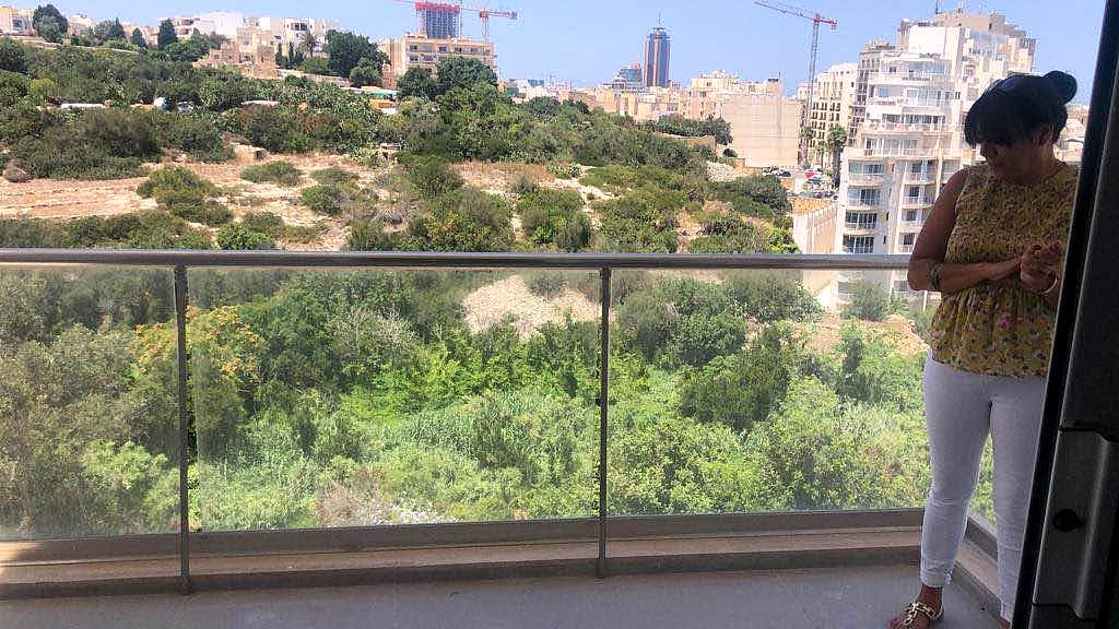 Apartment in St Julian's - 2 beds, 2 baths — 4