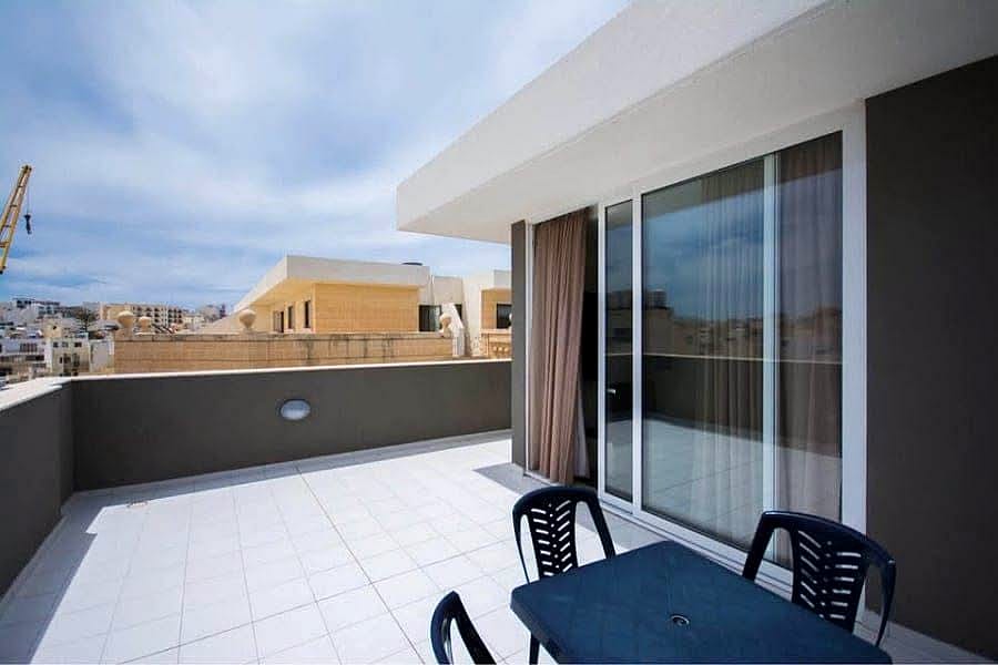 Penthouse in Sliema - 1 bed, 1 bath — 5