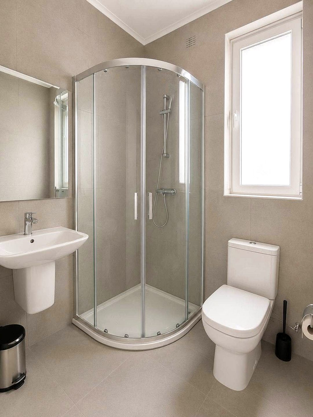 Apartment in Swieqi - 3 beds, 2 baths — 5