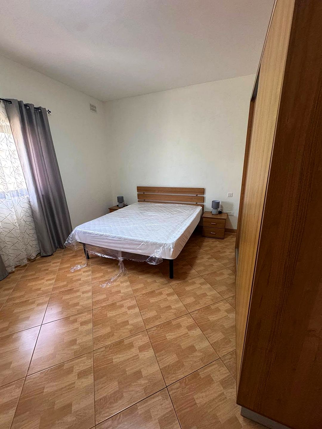 Apartment in Fgura - 3 beds, 2 baths — 2