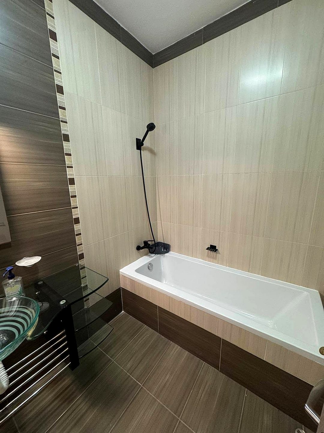 Apartment in Fgura - 3 beds, 2 baths — 5