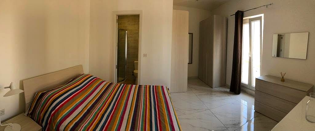 Apartment in Sliema - 2 beds, 2 baths — 2