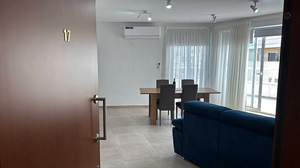 Penthouse in Qawra - 1 bed — 5