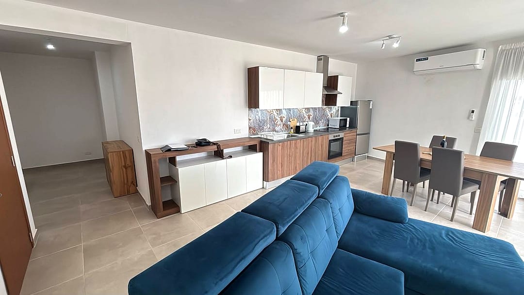 Penthouse in Qawra - 1 bed — 3
