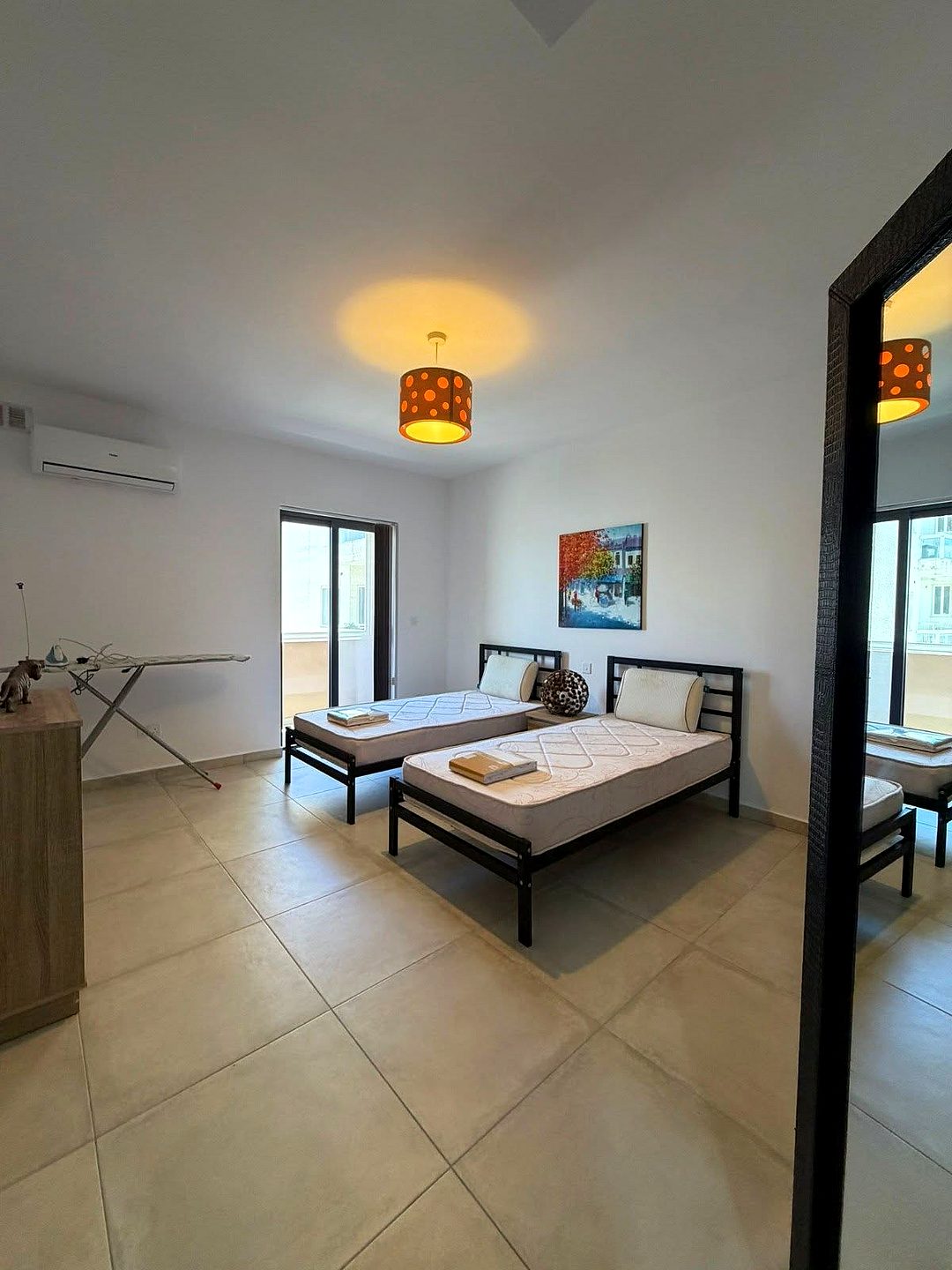 Apartment in Swieqi - 3 beds, 2 baths — 1