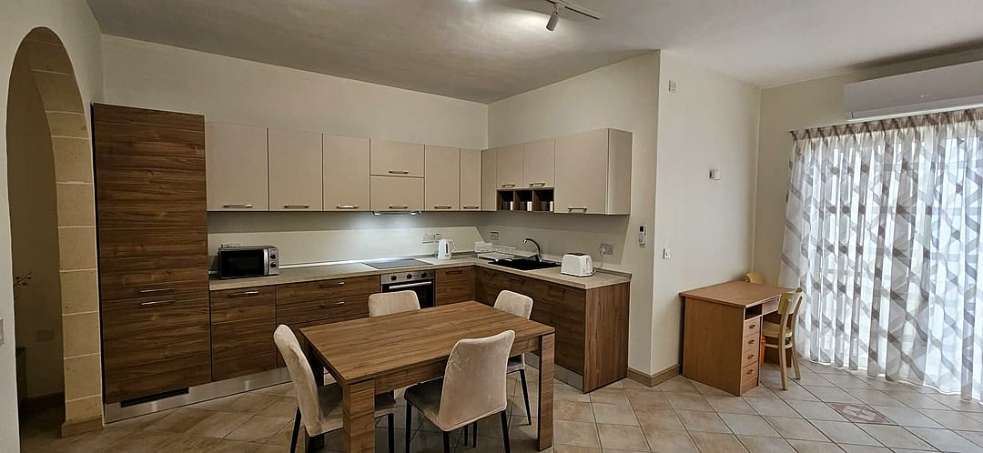 Apartment in Marsalforn - 2 beds, 1 bath — 1