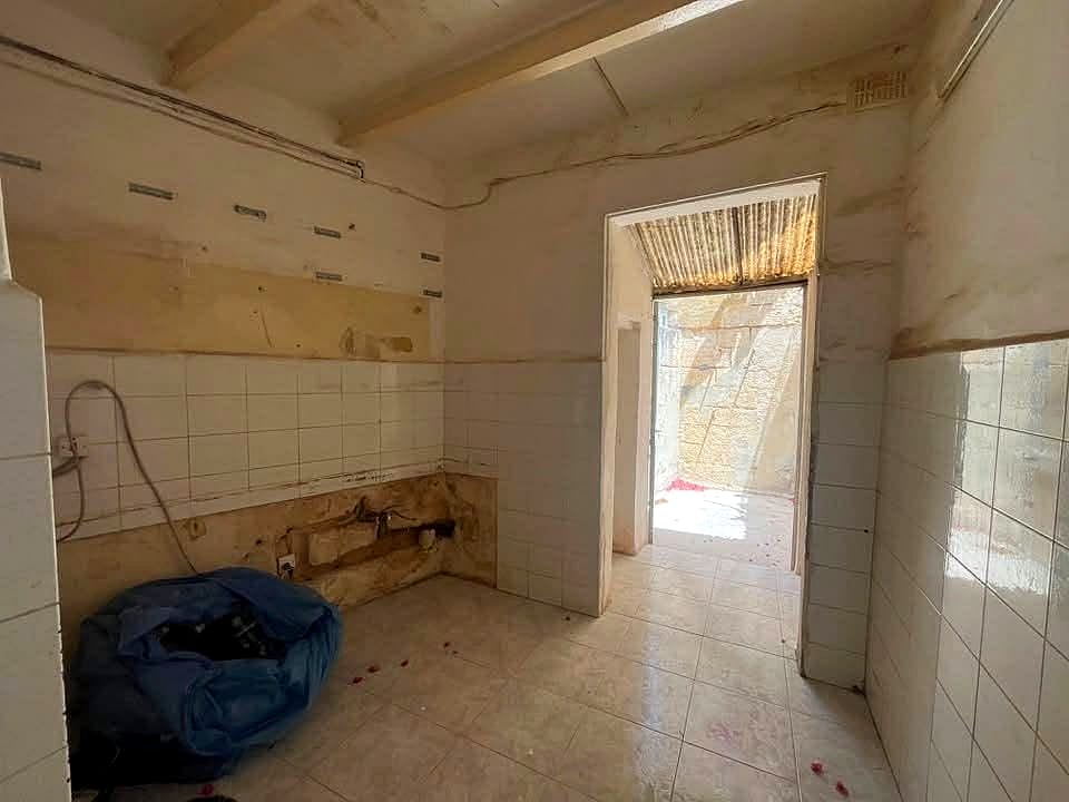 Townhouse in Paola - 2 beds — 4