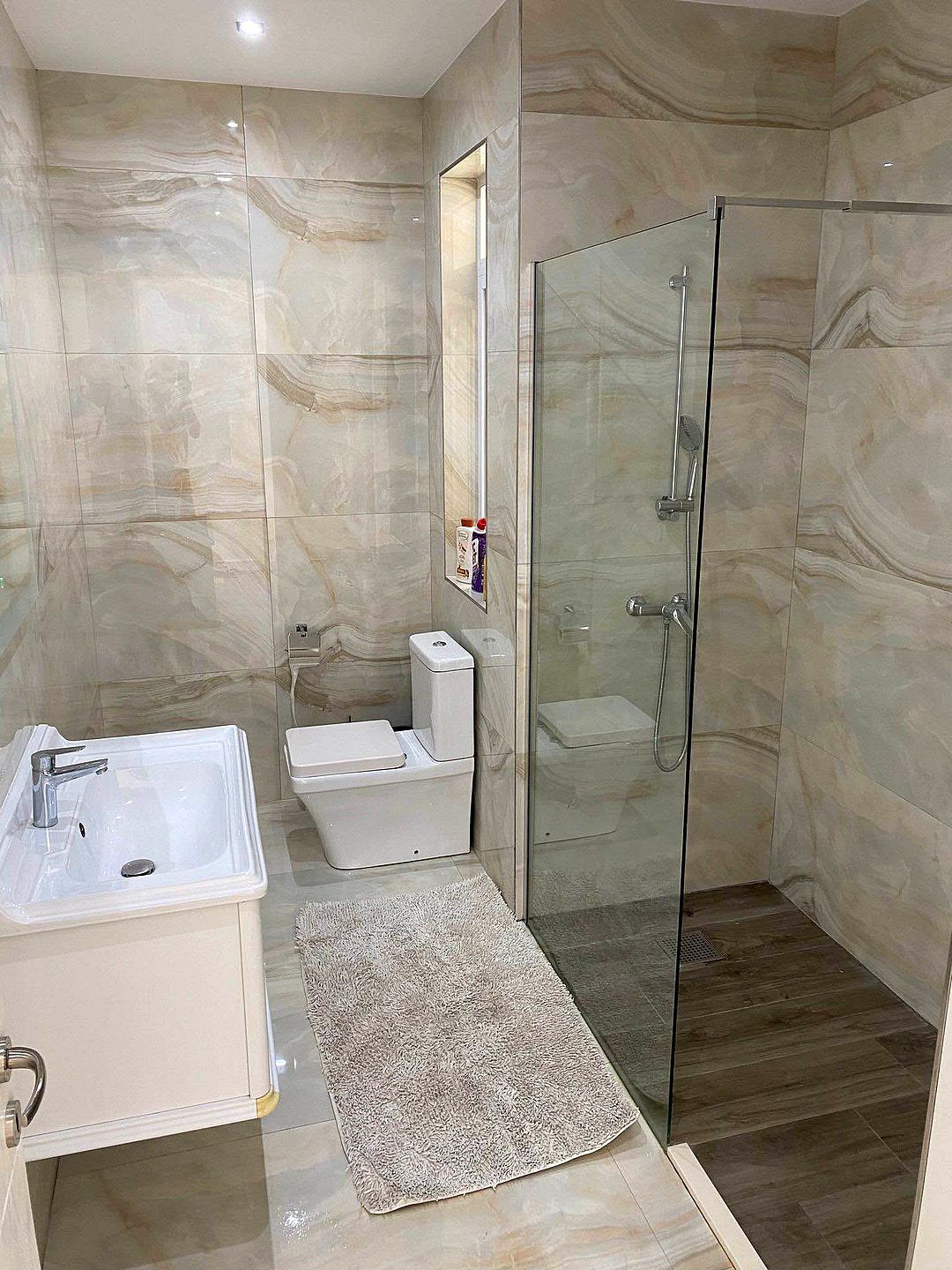Penthouse in Qawra - 2 beds, 2 baths — 4