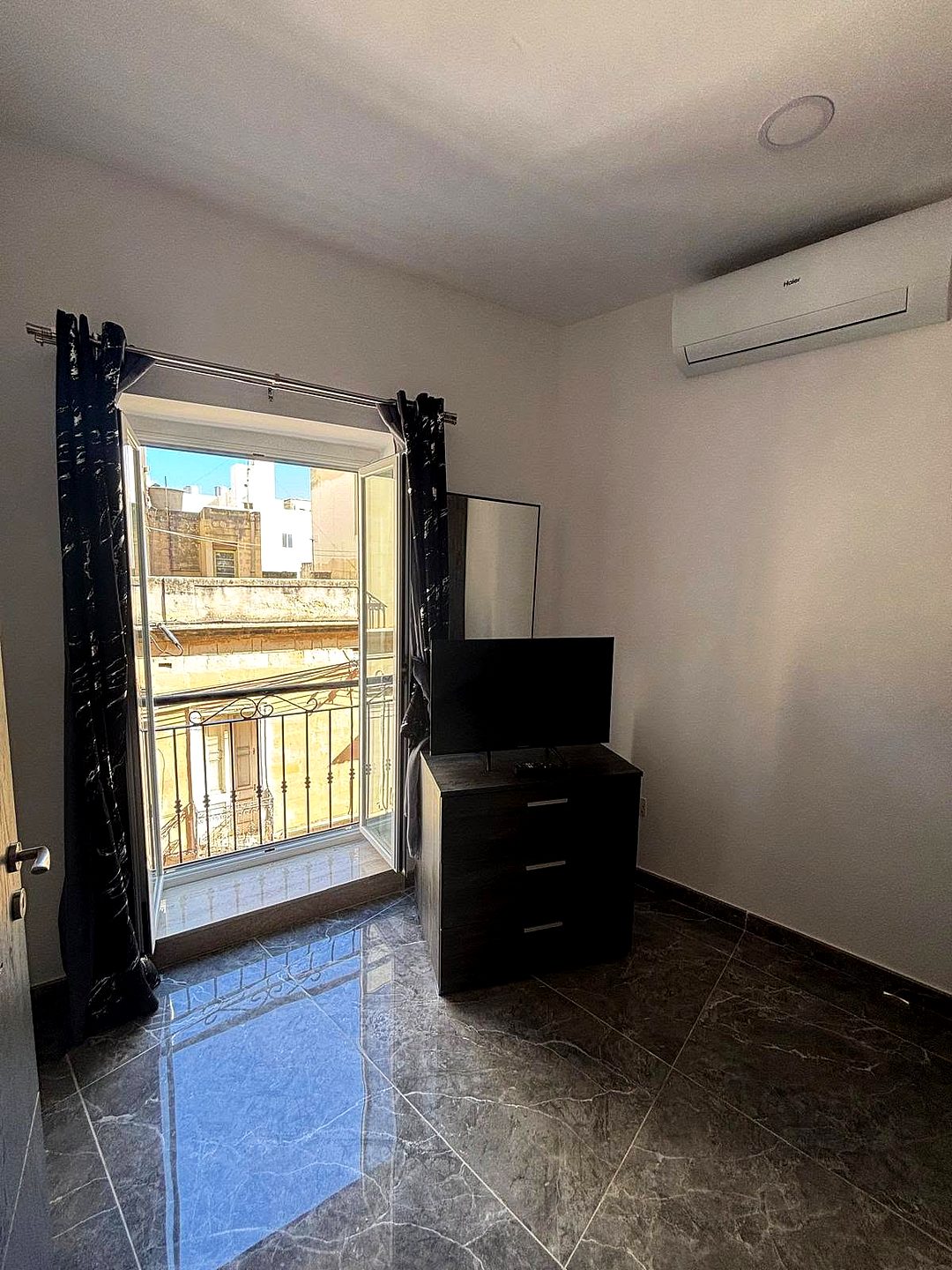 Apartment in Sliema — 2