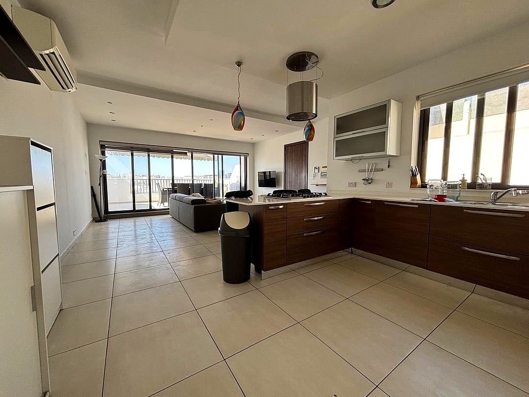 Penthouse in Birkirkara - 2 baths — 5