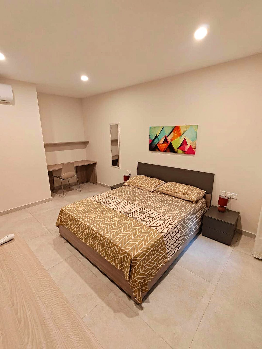 Apartment in Swieqi - 3 beds, 2 baths — 5
