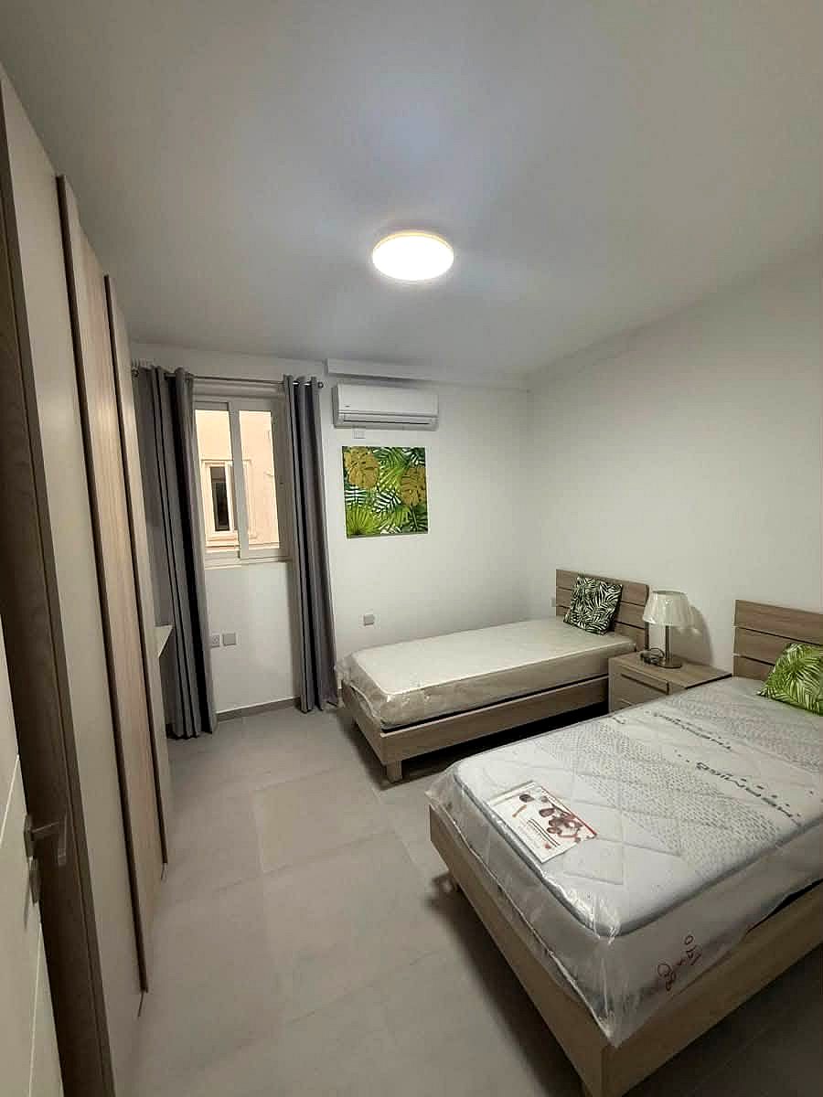 Apartment in Swieqi - 3 beds, 2 baths — 3