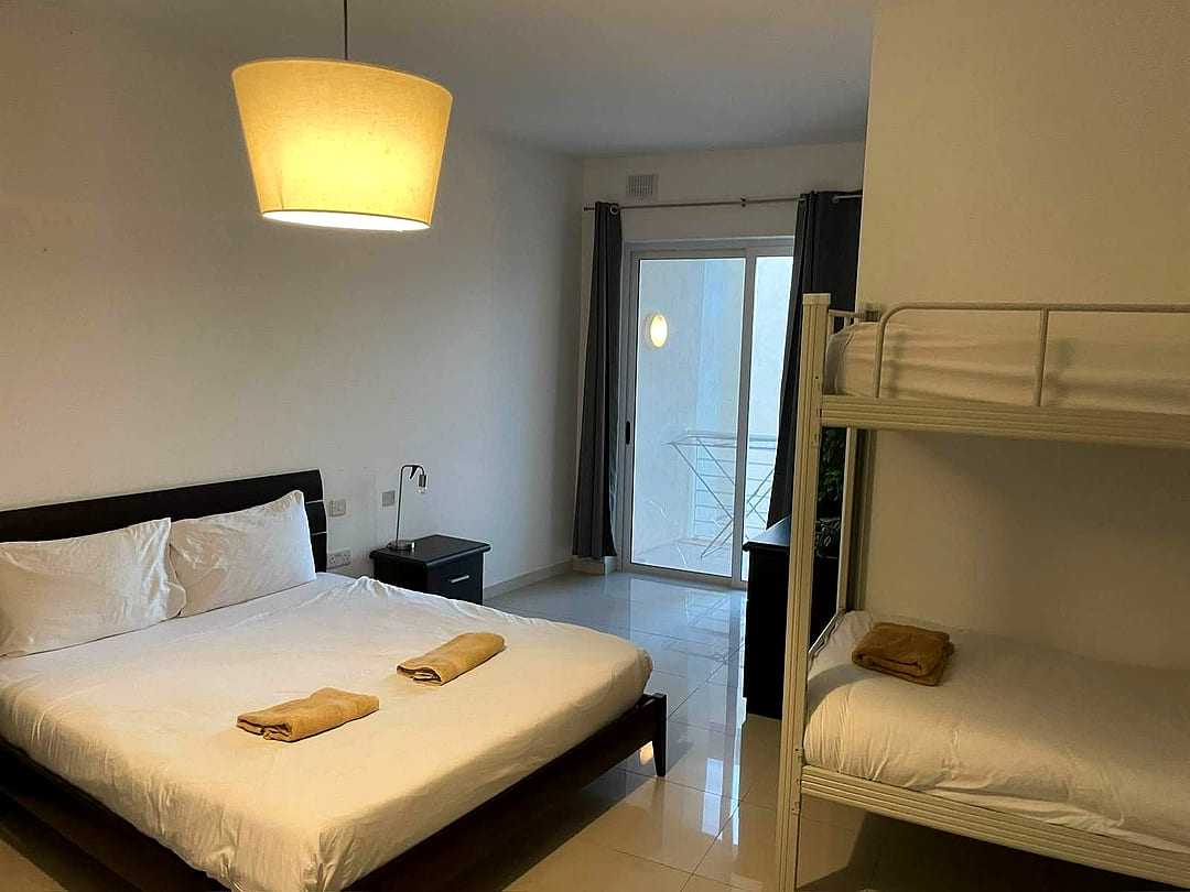 Apartment in San Giljan — 2