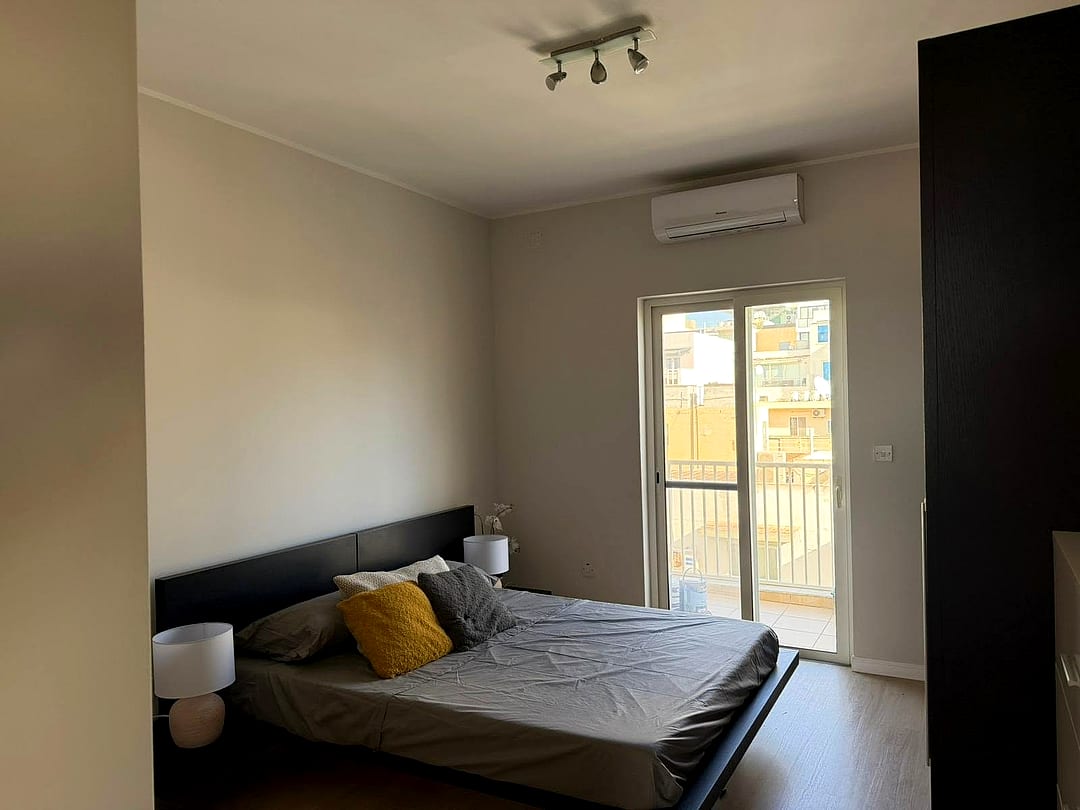 Penthouse in Sliema - 2 beds — 4