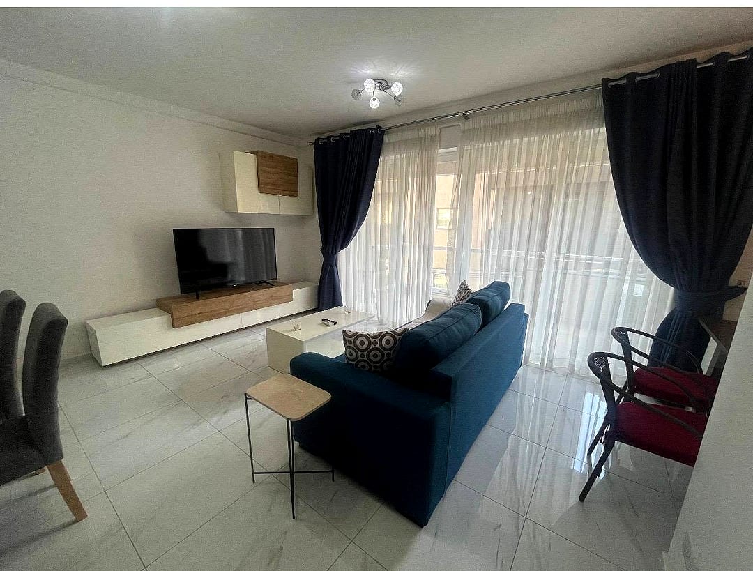 Apartment in St Julian's - 2 beds, 2 baths — 3