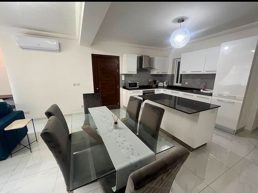 Apartment in St Julian's - 2 beds, 2 baths — 4
