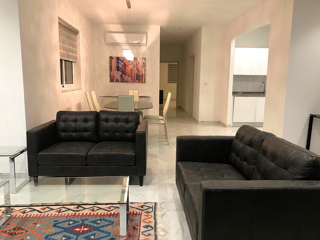 Penthouse in Swieqi - 3 beds, 2 baths — 3