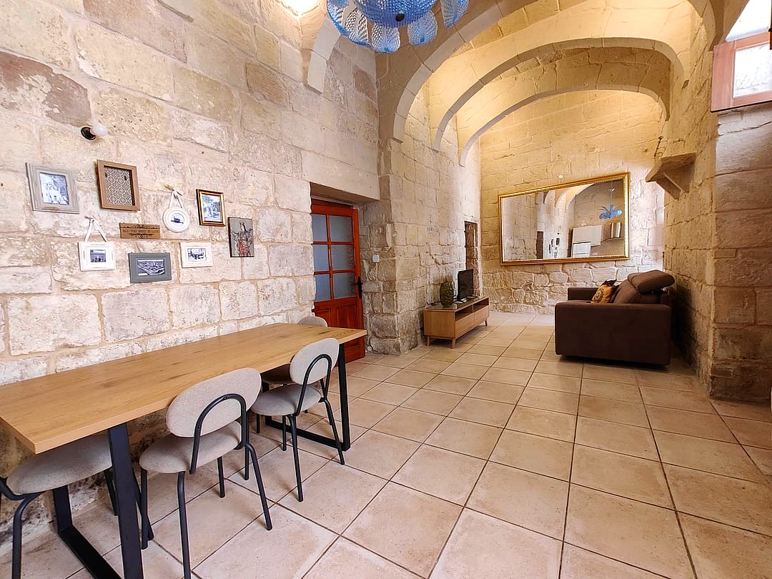 Maisonette in Naxxar - 1 bed, 1 bath — 5