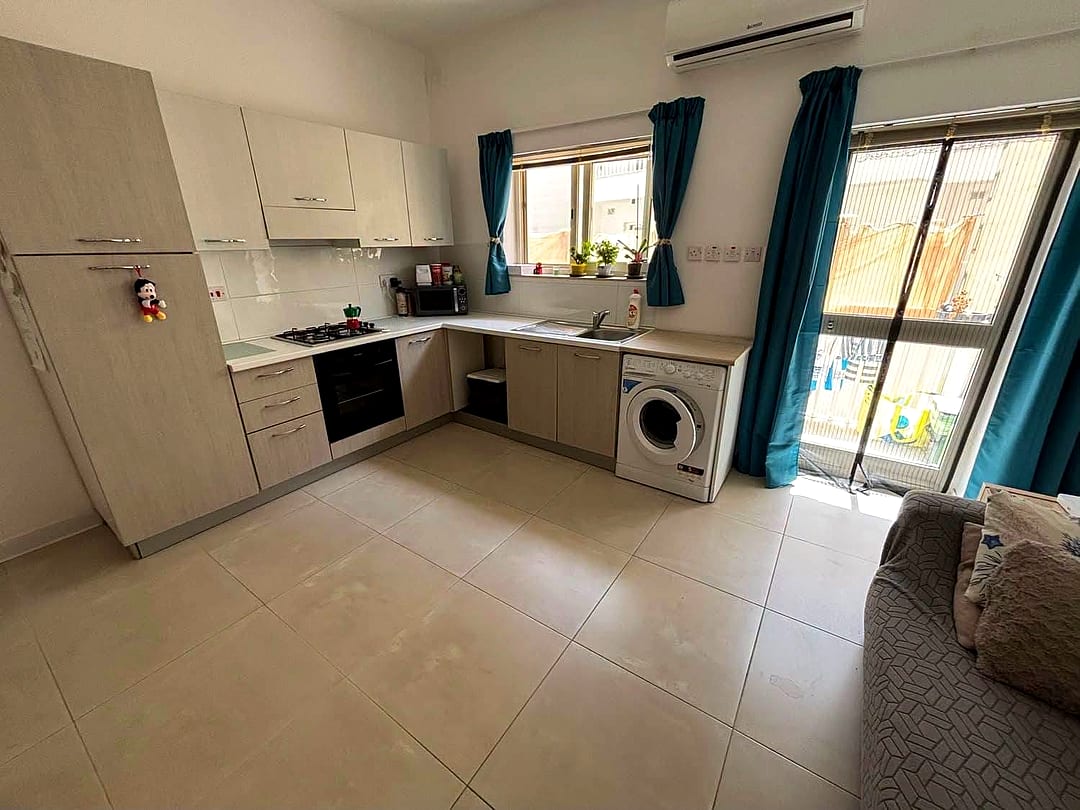 Apartment in Sliema - 2 beds, 2 baths — 5