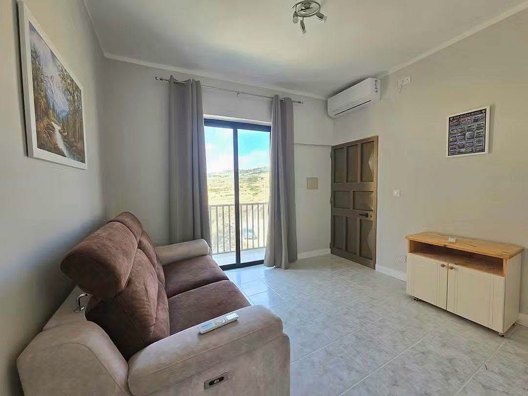 Apartment in Marsalforn - 2 beds, 1 bath — 5