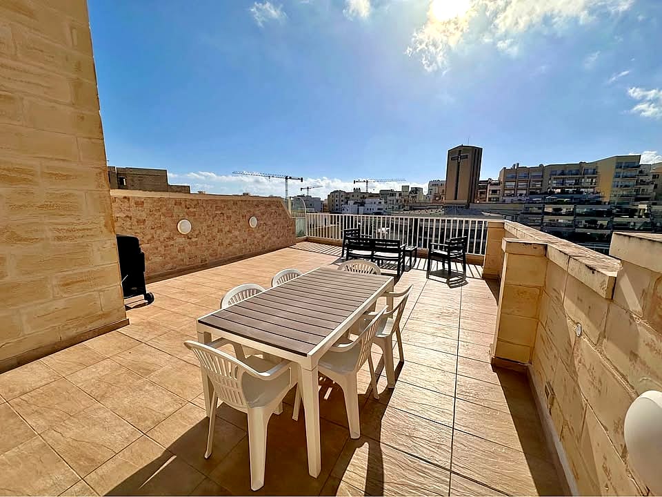 Penthouse in St Julian's - 2 baths — 2
