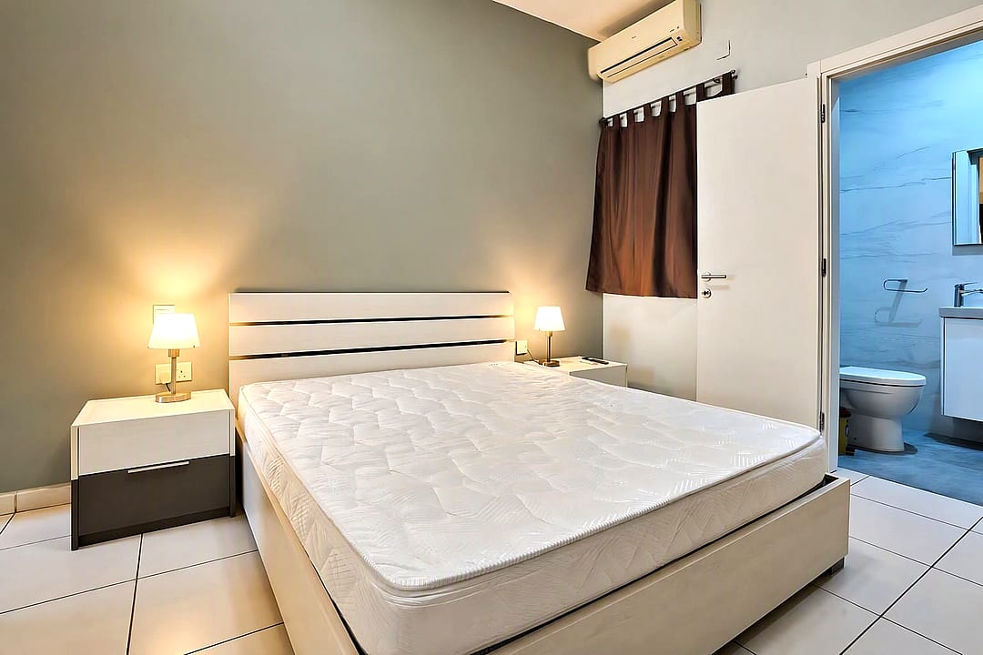 Apartment in Gzira - 2 baths — 5