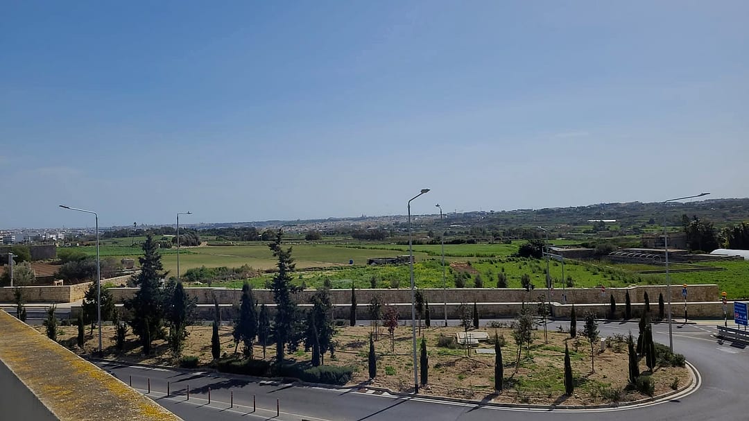 Apartment in Attard - 3 beds, 2 baths — 5