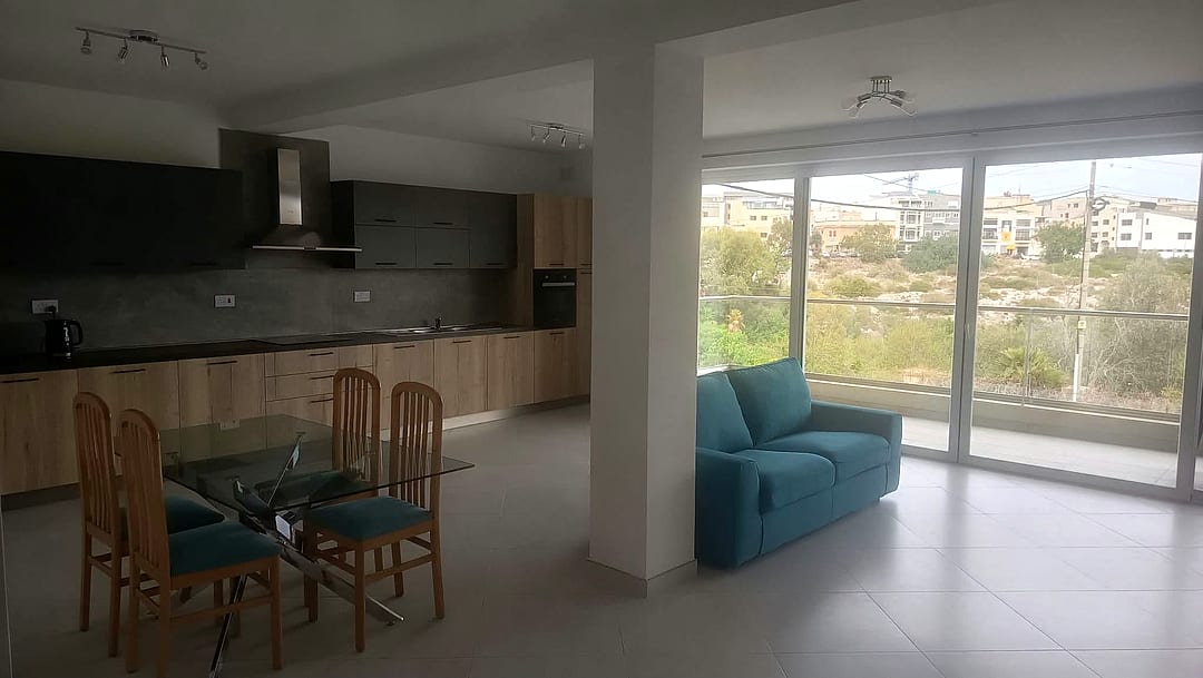 Apartment in Mosta - 3 beds, 2 baths — 1