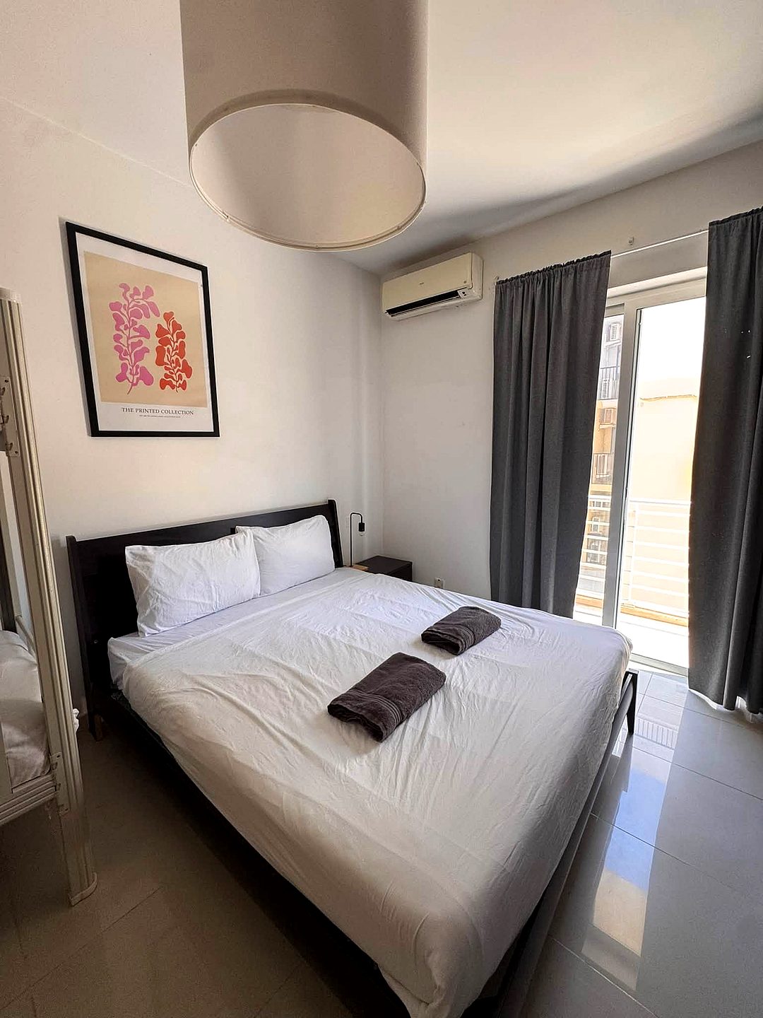 Room in St Julian's — 1