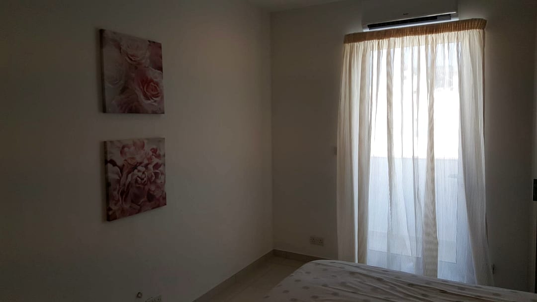 Apartment in Swieqi - 3 beds, 2 baths — 5