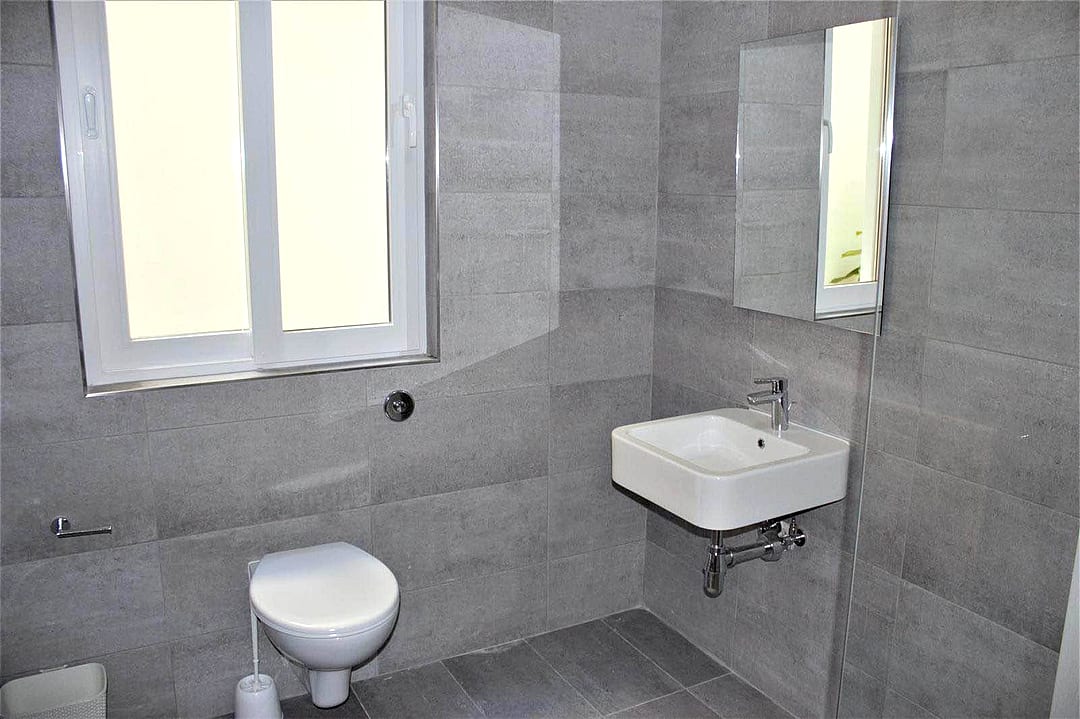 Apartment in St Julian's - 2 beds, 2 baths — 5