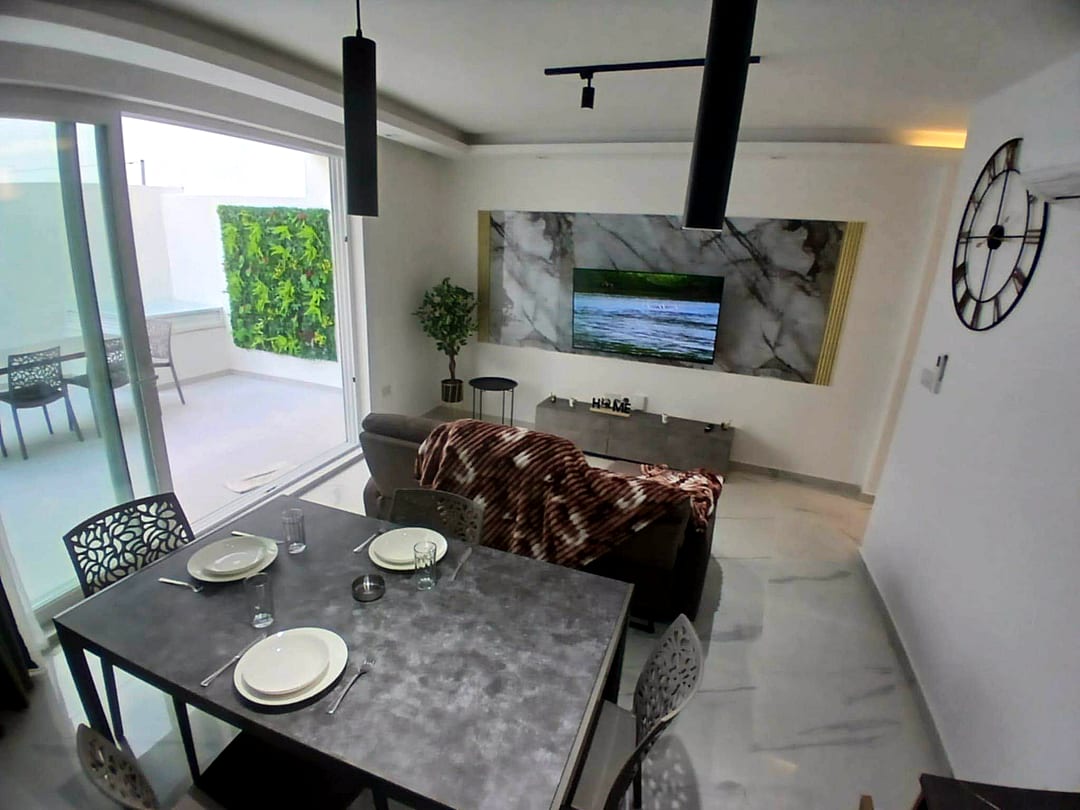 Apartment in Gzira - 2 beds, 1 bath — 3