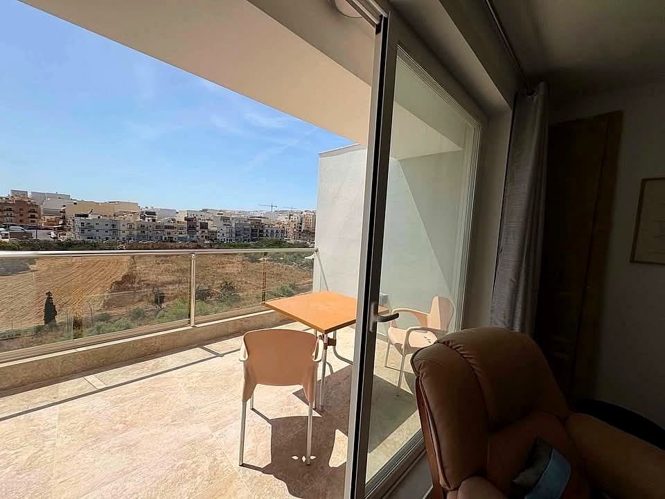 Apartment in Marsaskala - 3 beds, 2 baths — 3