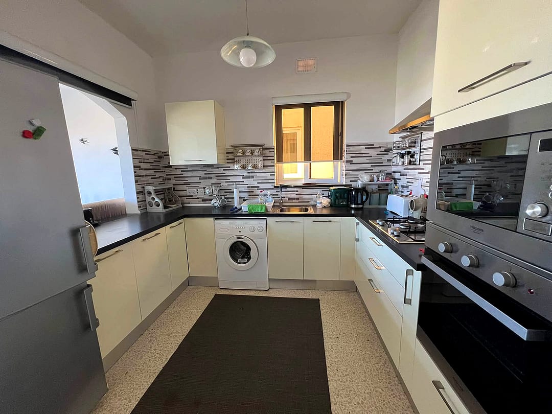 Apartment in Xaghra - 2 beds, 1 bath — 5