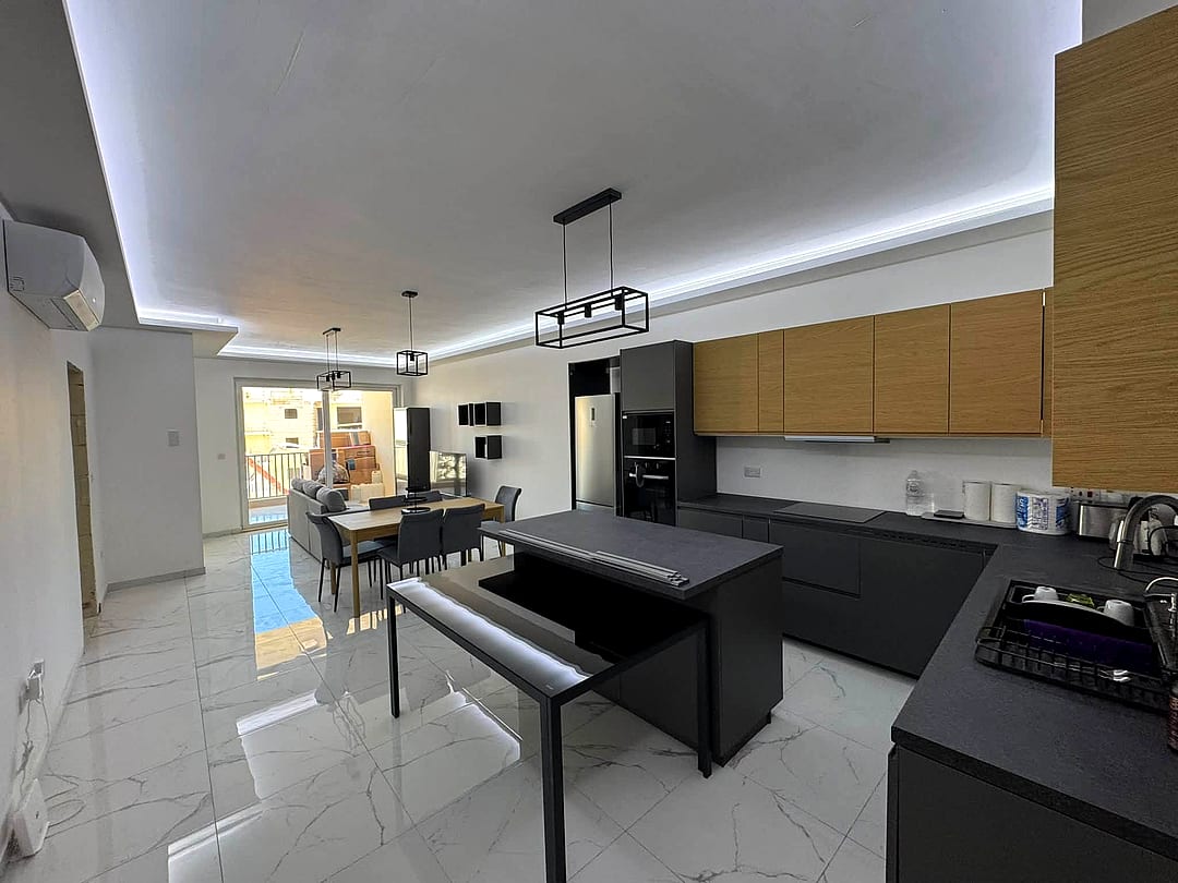 Apartment in Naxxar - 2 beds, 2 baths — 4