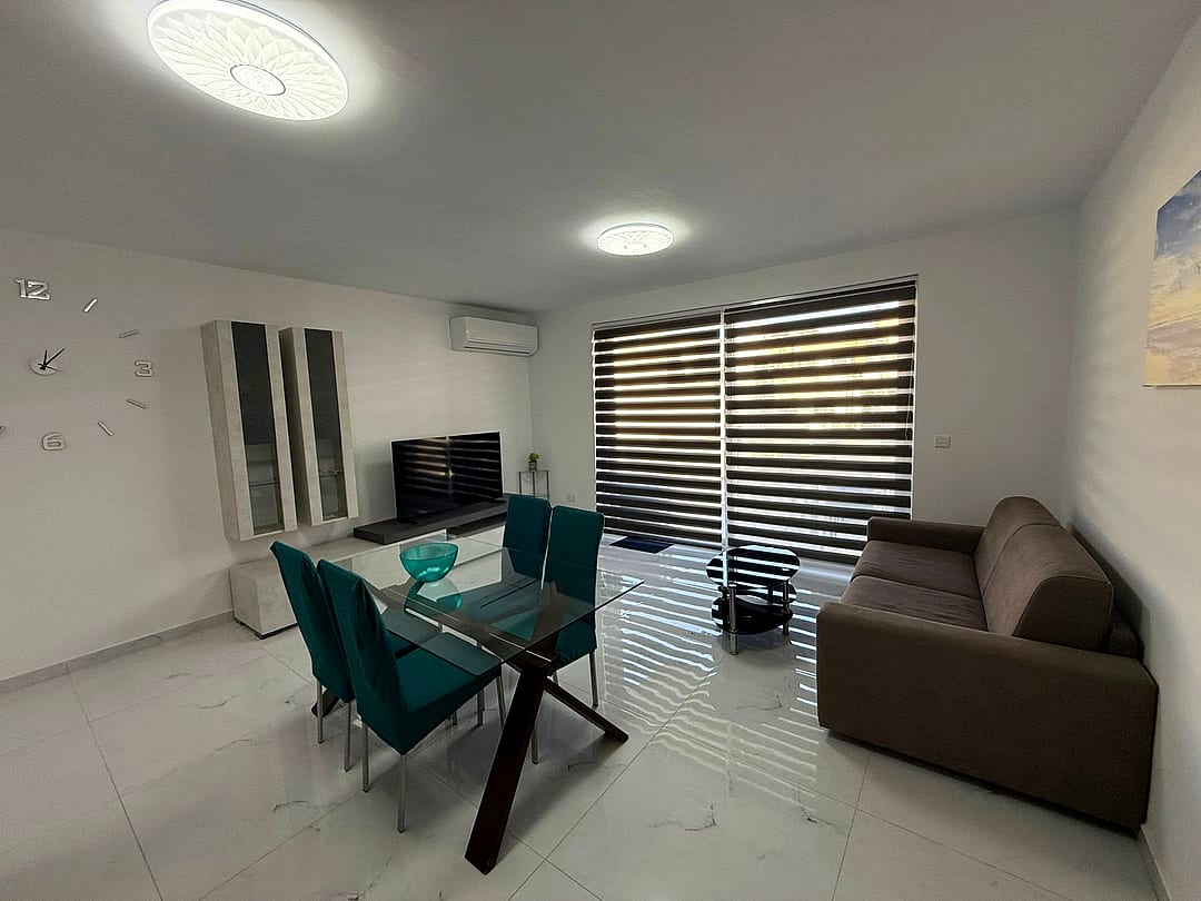 Apartment in Gzira - 2 beds, 2 baths — 5