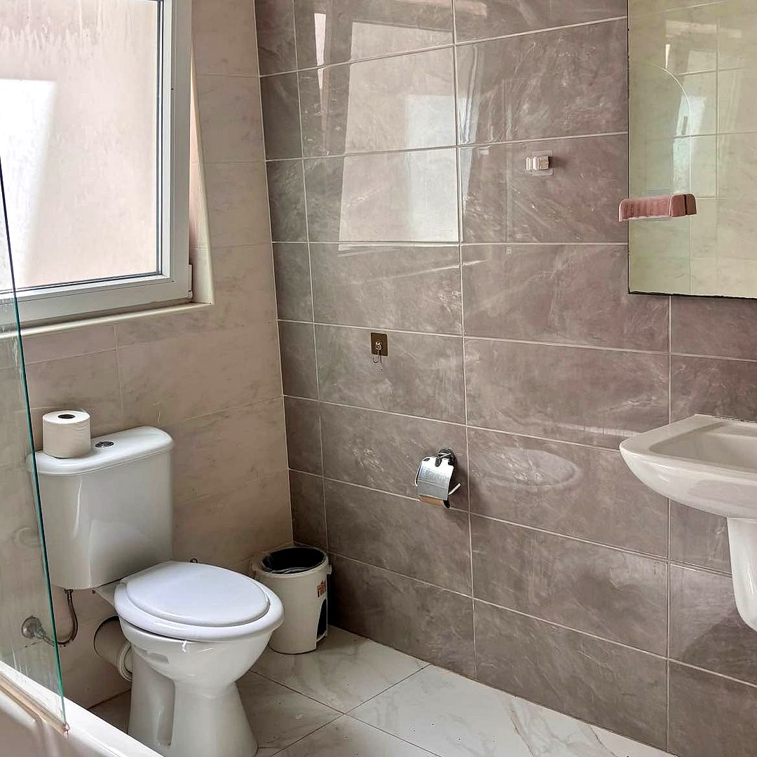 Apartment in Swieqi - 3 beds, 2 baths — 10