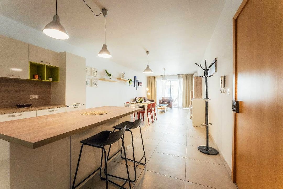 Apartment in Qawra - 3 beds, 2 baths — 4