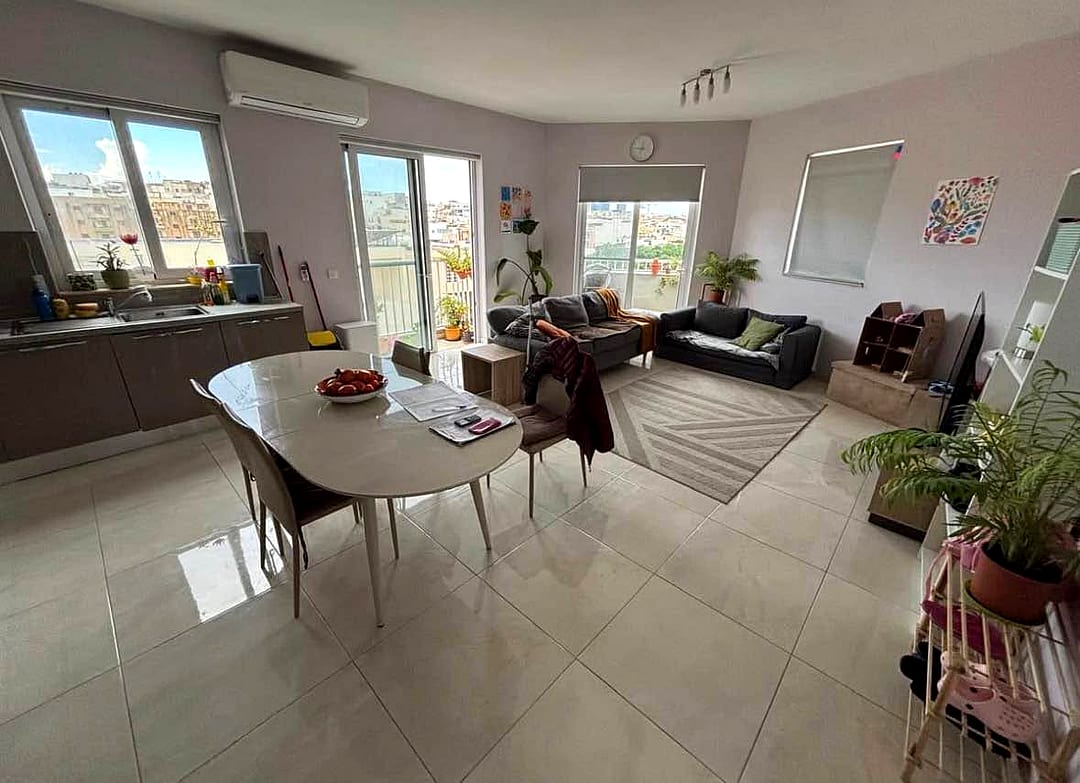 Apartment in Birkirkara — 1