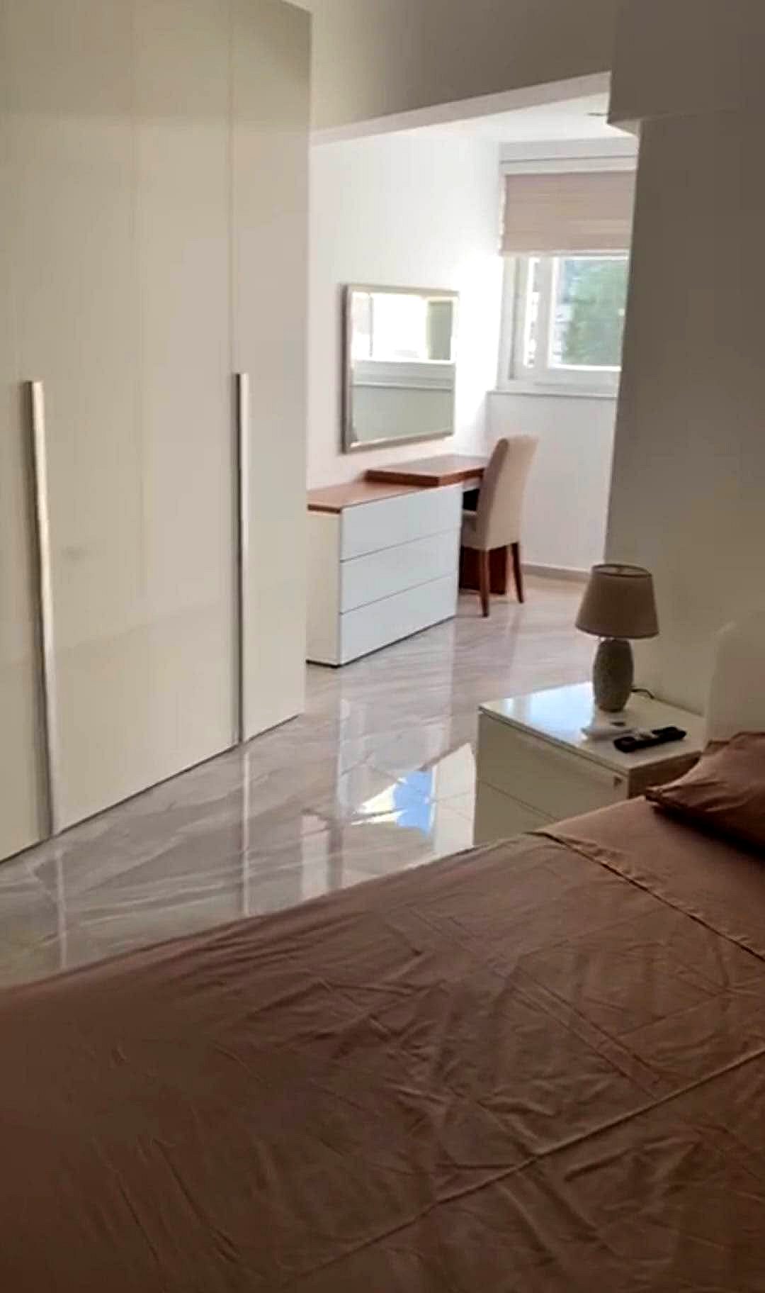 Apartment in Gzira - 3 beds, 2 baths — 3