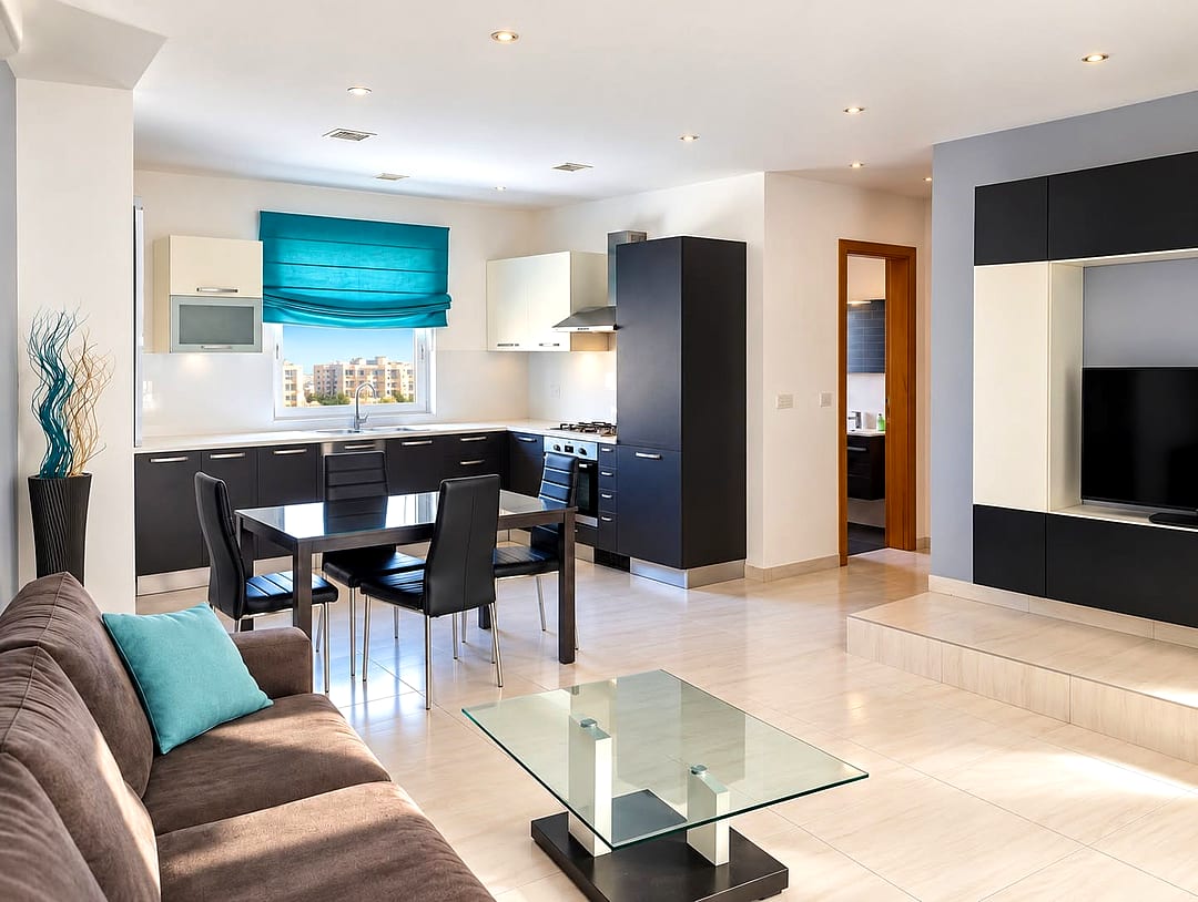 Penthouse in Sliema - 2 beds, 1 bath — 2