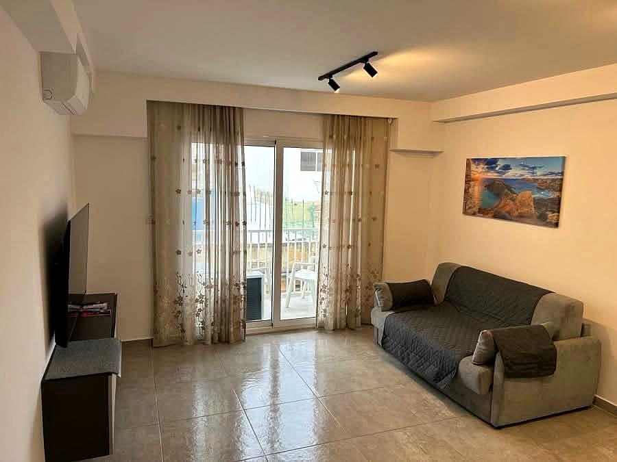 Apartment in Sliema - 1 bed, 1 bath — 2
