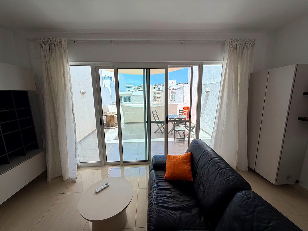 Penthouse in Gzira - 1 bed, 1 bath — 1