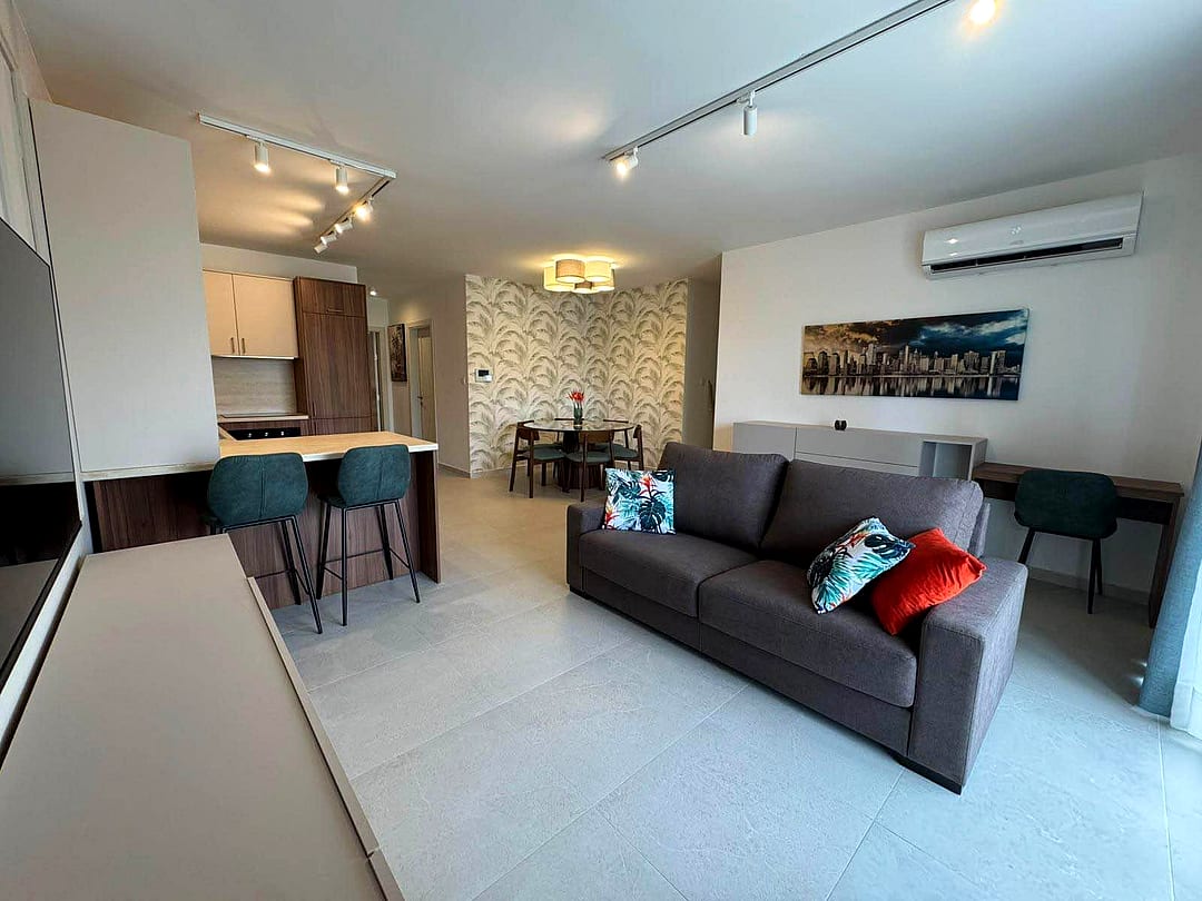 Apartment in Attard - 3 beds, 2 baths — 3