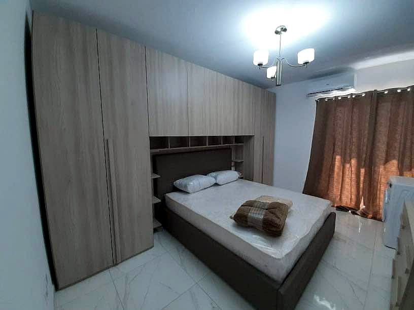 Apartment in Gzira - 2 beds, 1 bath — 5