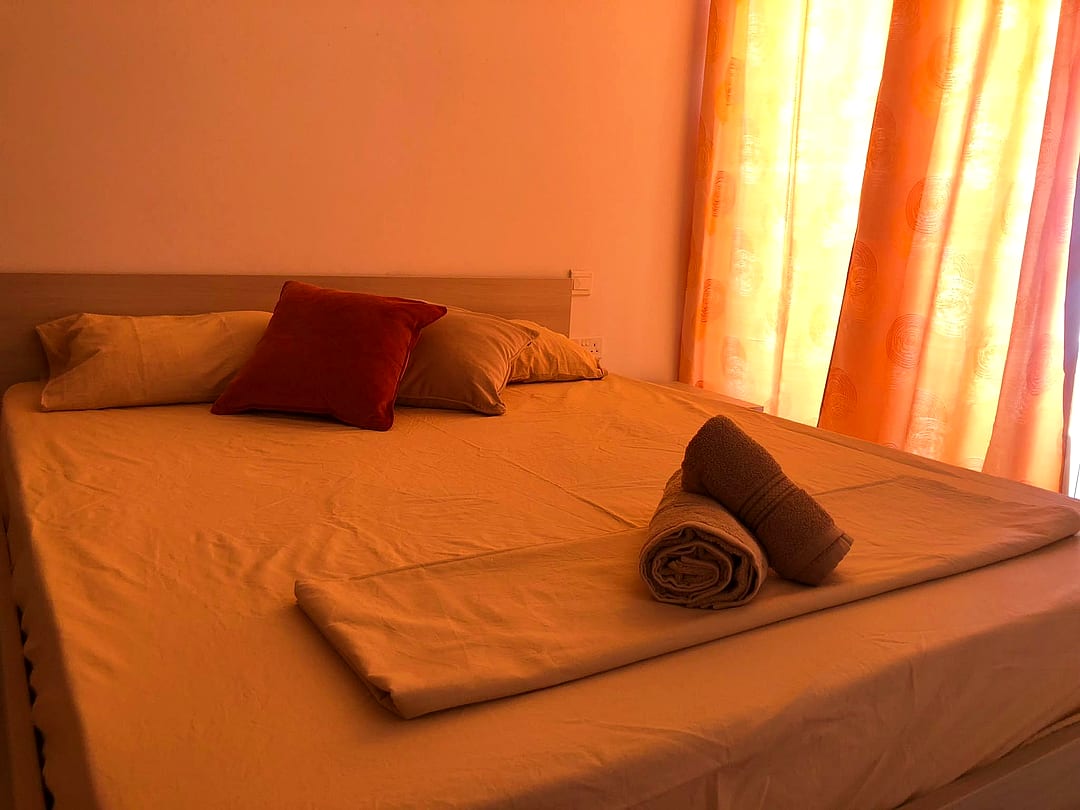 Room in Gzira - 3 beds, 1 bath — 1