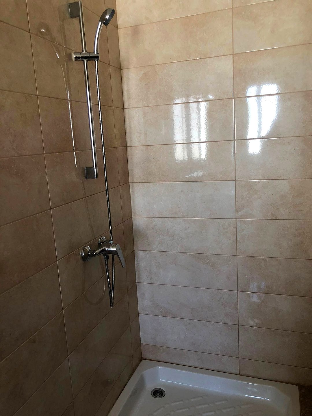 Room in Gzira - 3 beds, 1 bath — 3